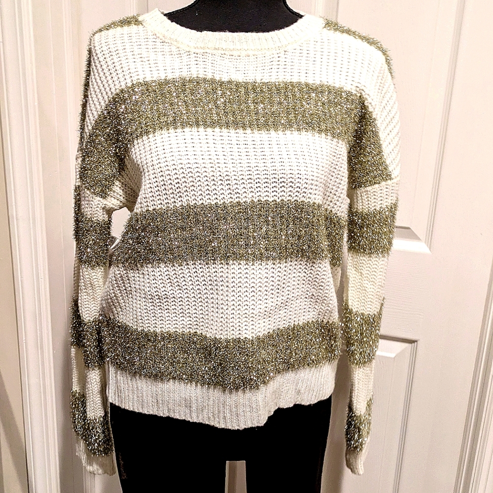 So really cute festival sweater